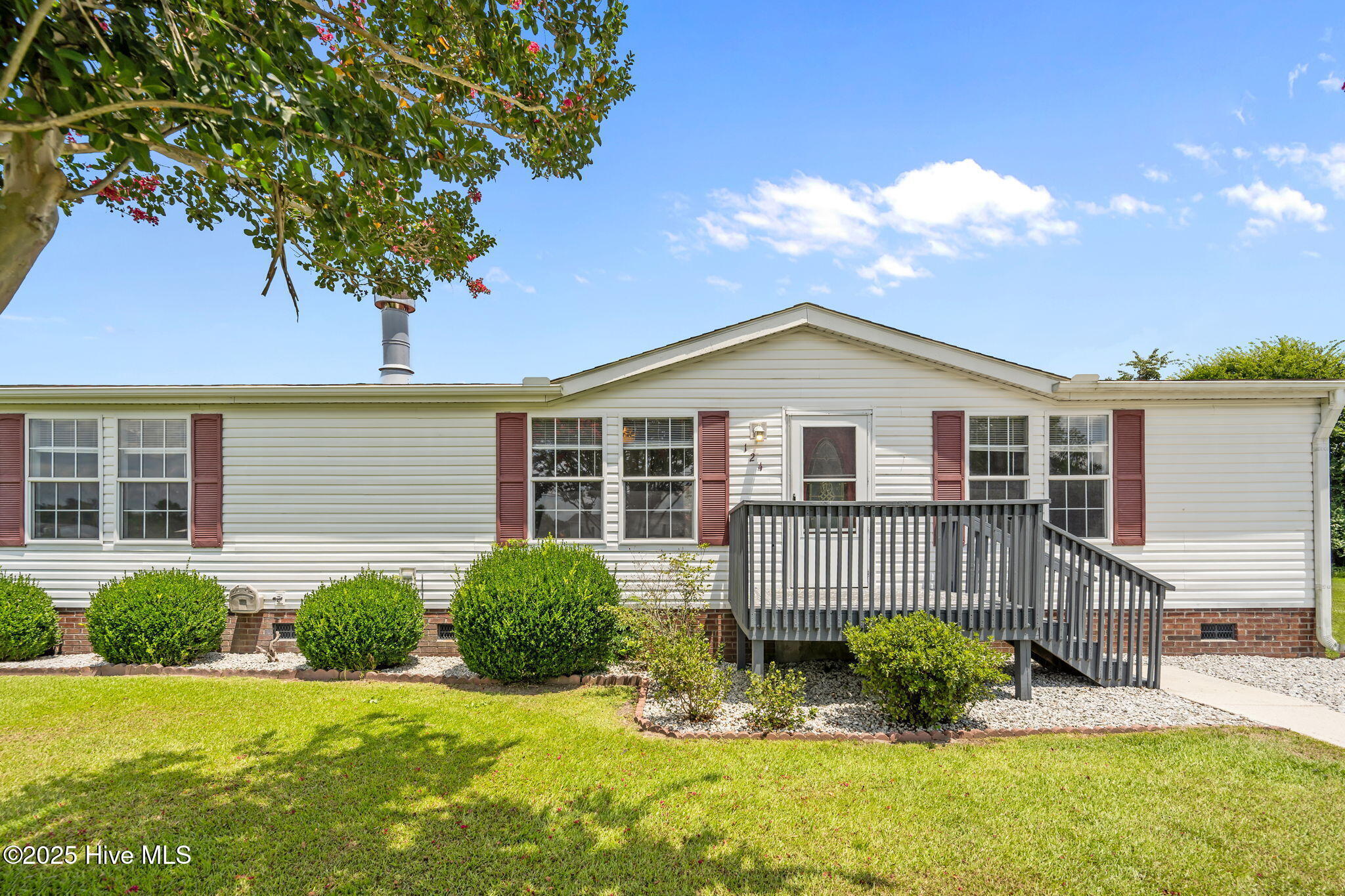 Property Photo: 124 Rainmaker Drive NC 28540