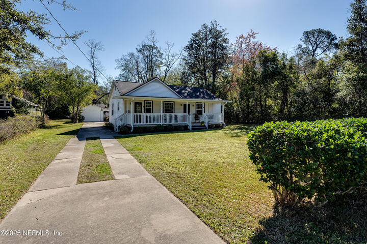 Property Photo: 1373 Murray Drive FL 32205