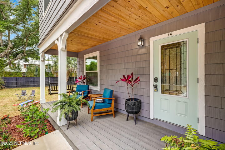 Property Photo: 44 Hildreth Way FL 32084