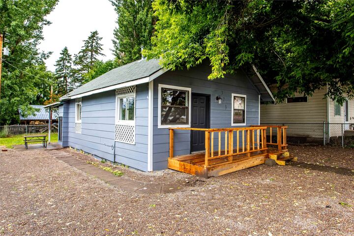 Property Photo:  323 Buchanan Street SW  MT 59864 