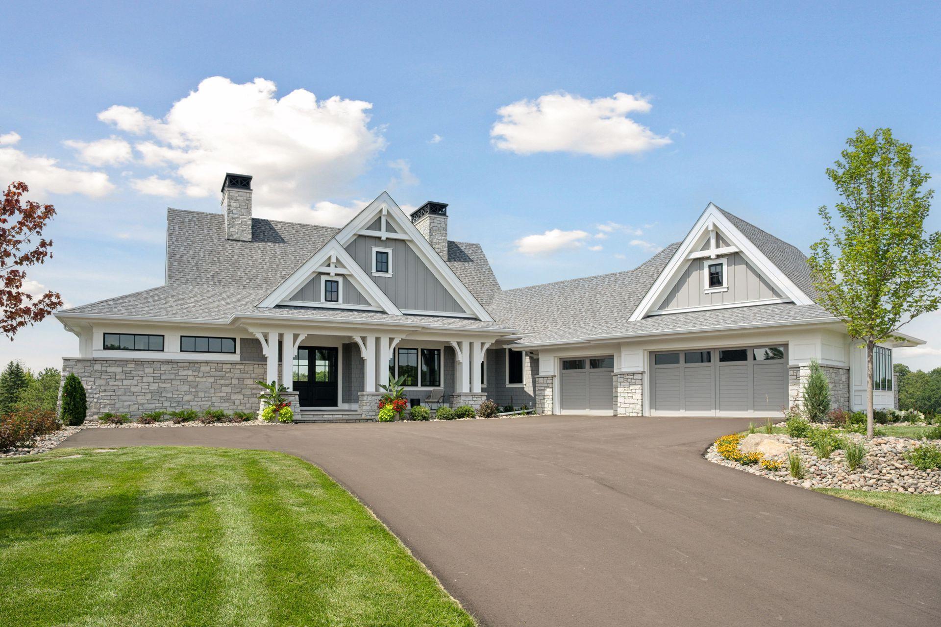 Property Photo: 2101 Bridgevine Court MN 55359