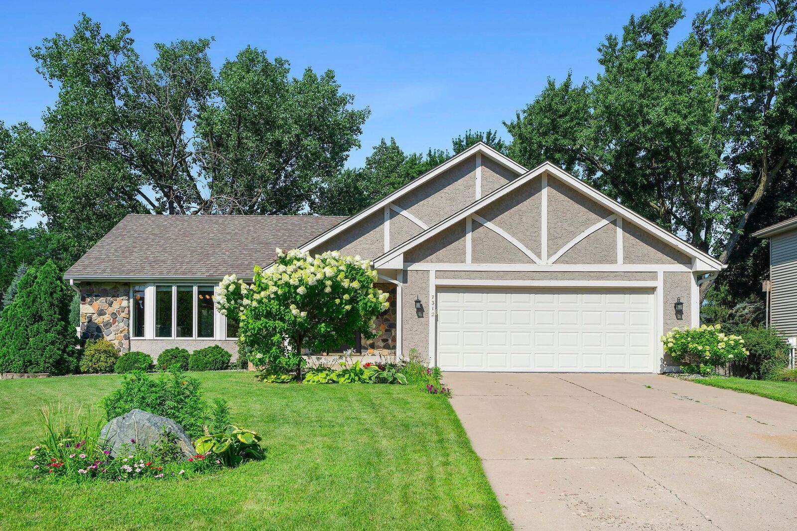 Property Photo:  7312 Glouchester Drive  MN 55435 