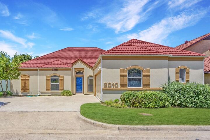 Property Photo:  3010 Harbor Drive  TX 75087 