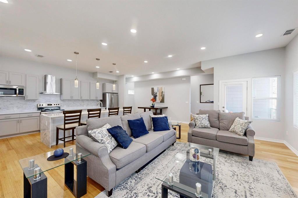 Property Photo: 4633 Virginia Avenue 103 TX 75204