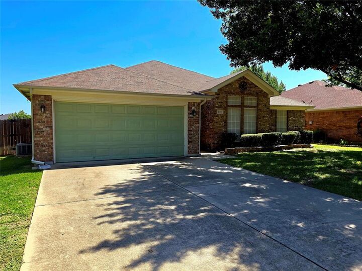 Property Photo:  620 Ridgehill Drive  TX 76028 