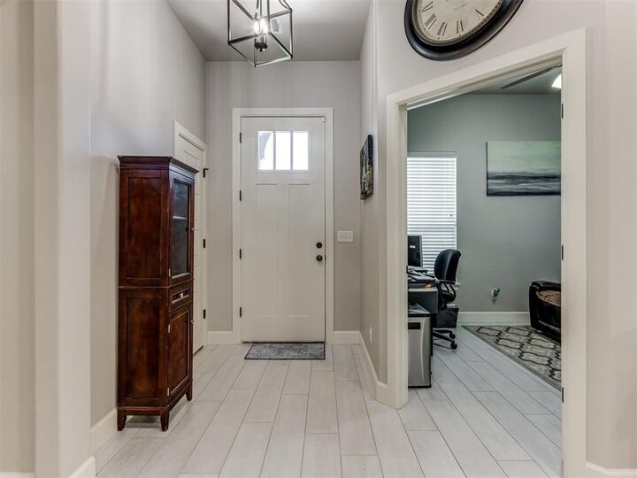 Property Photo:  20629 Twisted Oak Road  OK 73045 