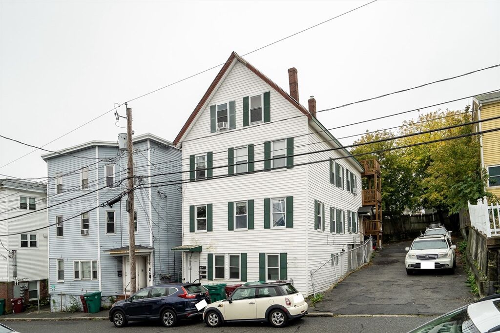 Property Photo:  433 Lincoln St  MA 01852 