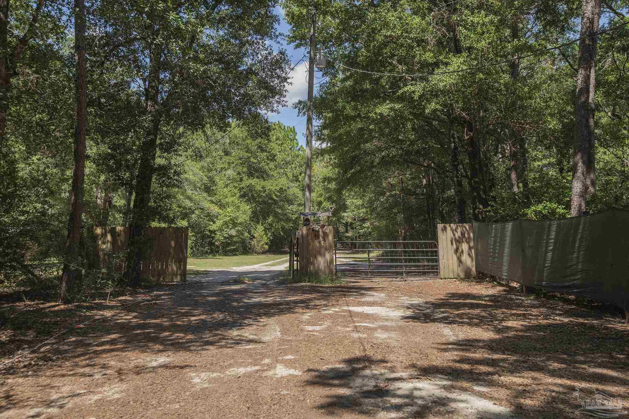 6751 Deception Rd  Milton FL 32583 photo