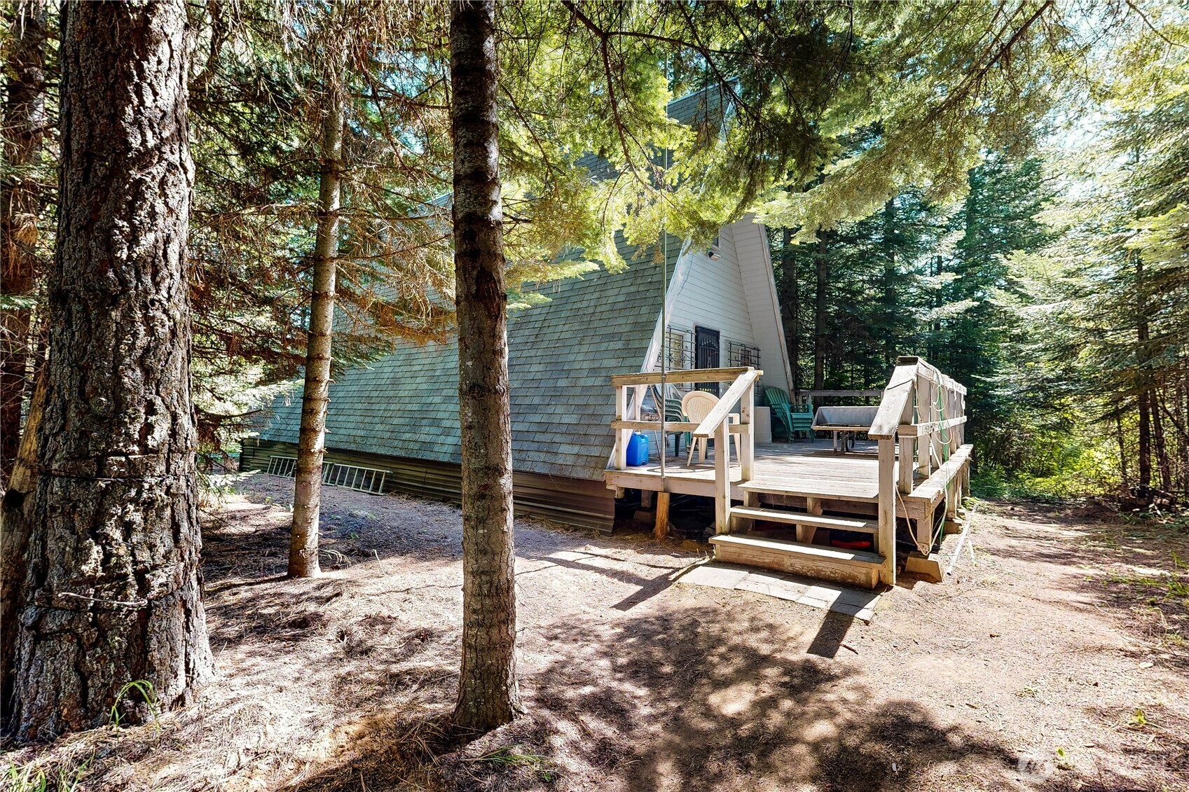 Property Photo: 9305 Lewis Peak Road WA 99329