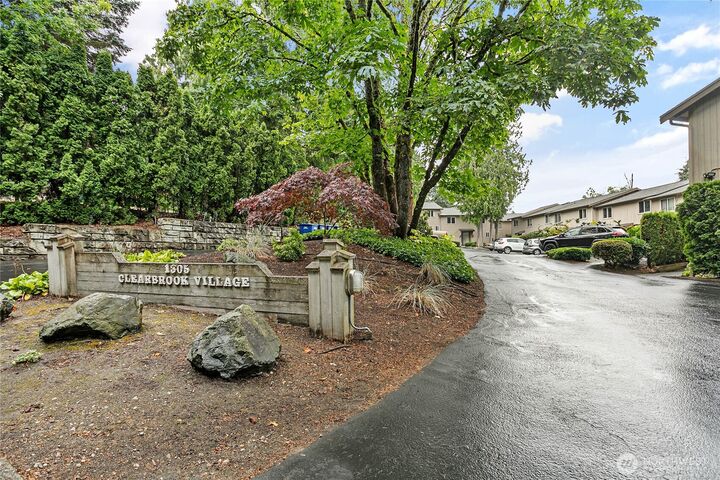 Property Photo: 1305 W Clearbrook Drive 2 WA 98229