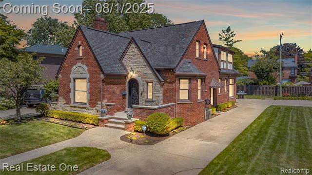 Property Photo: 8124 Huntington Road MI 48070