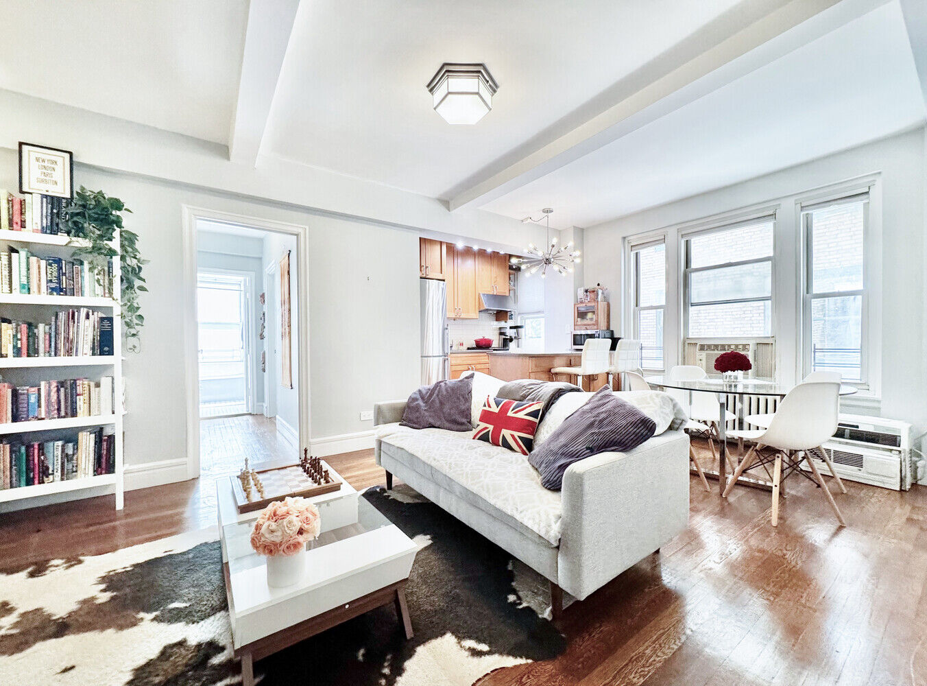 Property Photo:  325 W 45th Street 304  NY 10036 