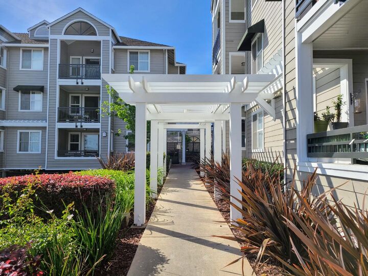 Property Photo:  1982 West Bayshore Road 214  CA 94303 