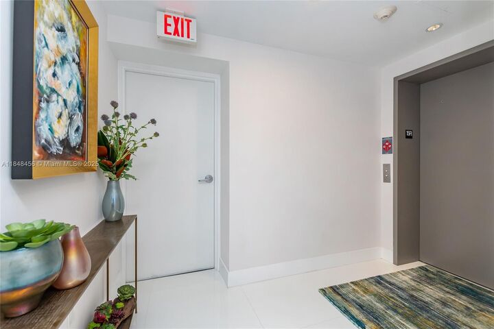 Property Photo: 16385 Biscayne Blvd 1503 FL 33160