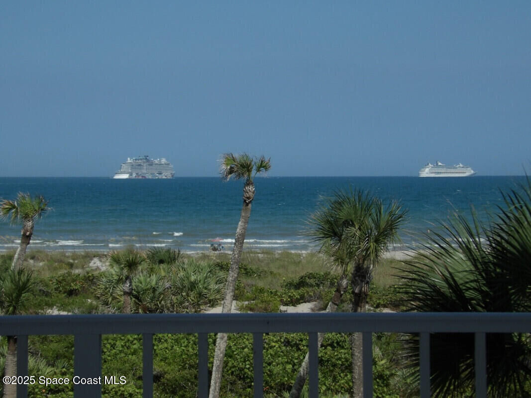Property Photo:  605 Shorewood Drive  FL 32920 