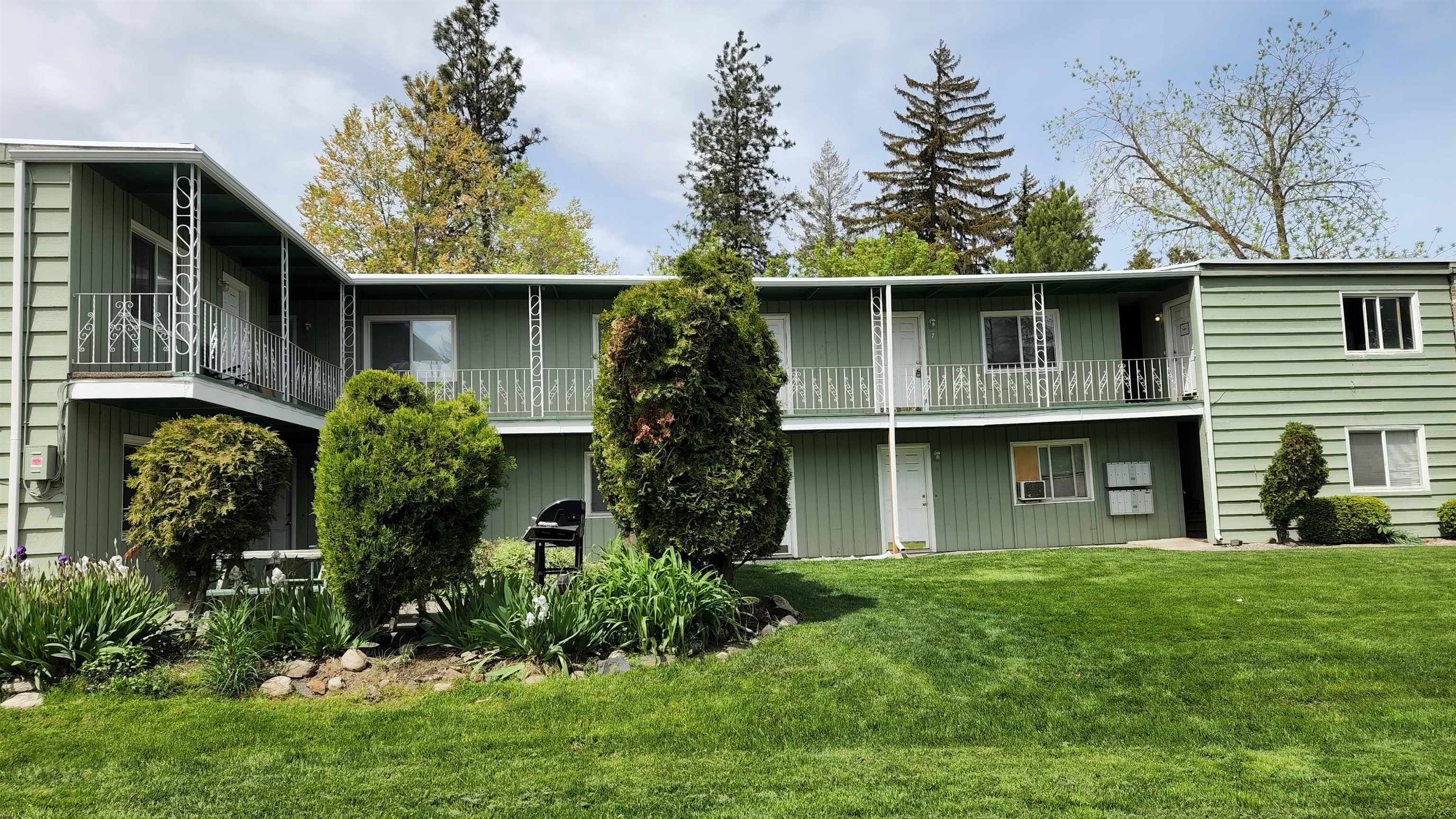 Property Photo: 1611 W 8th Ave WA 99204
