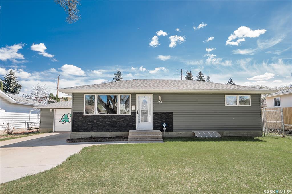 Property Photo:  132 Montreal Avenue S  SK S7M 3K8 