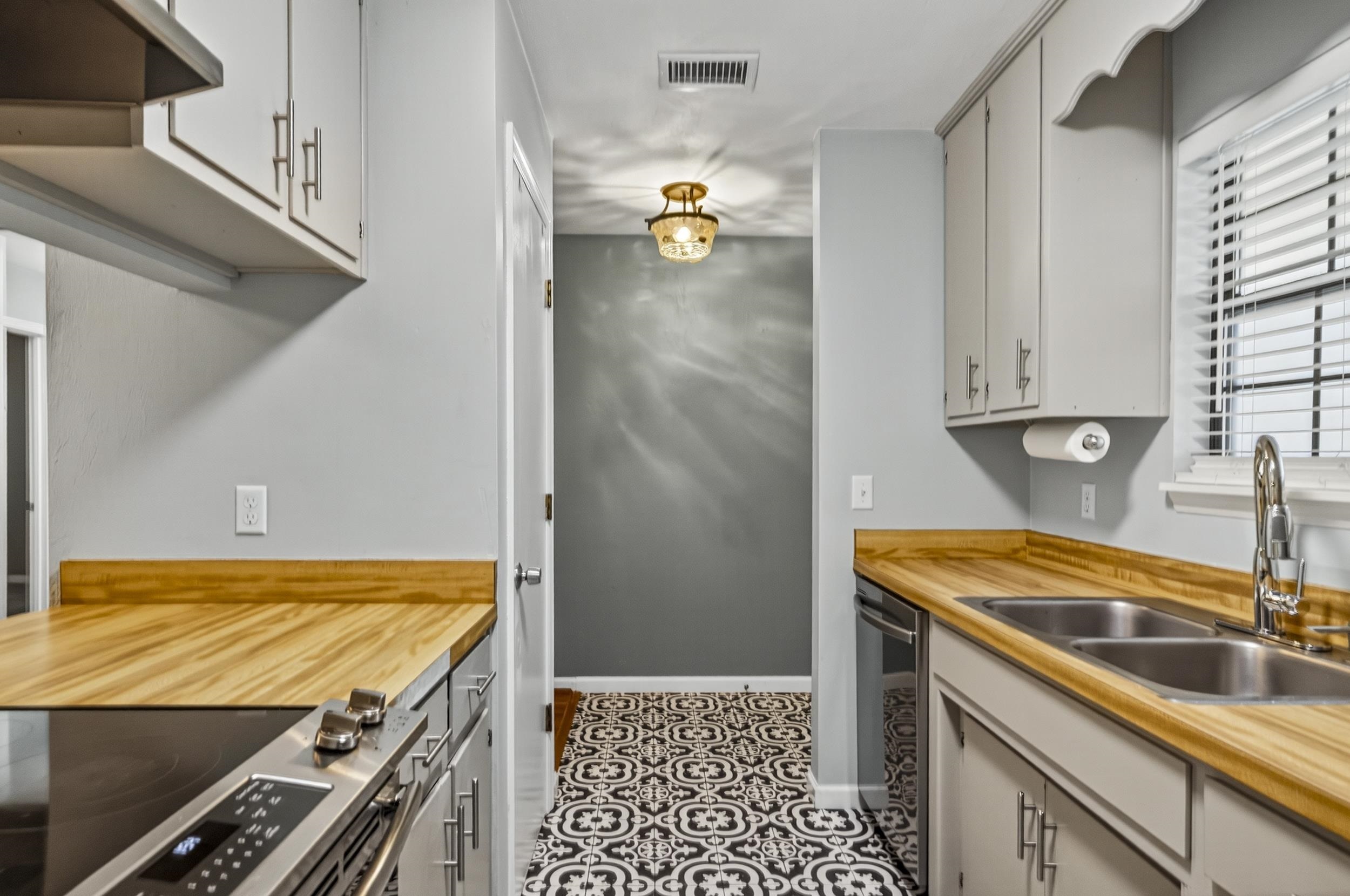 Property Photo: 4311 Brewster Road FL 32308
