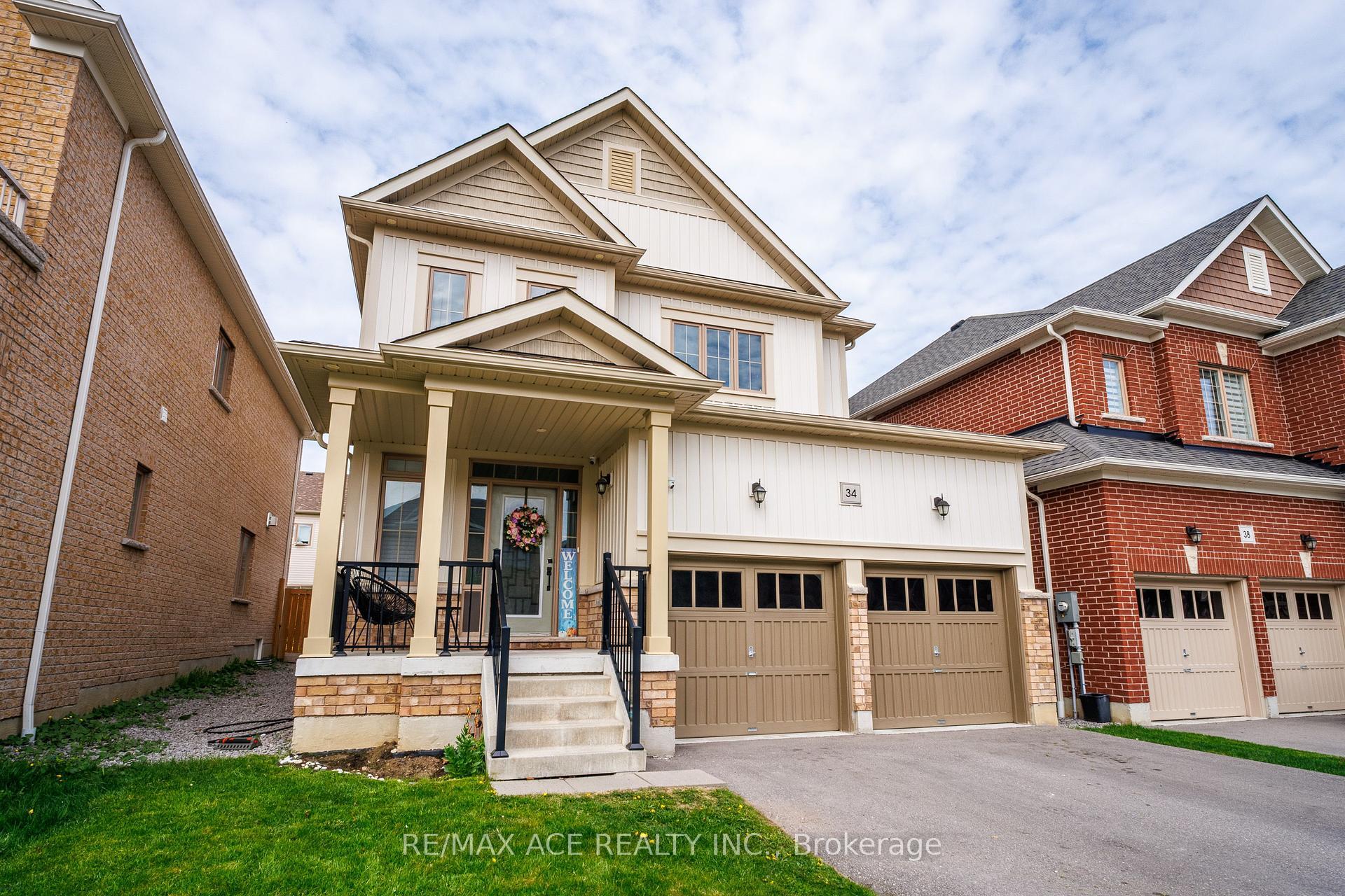 Property Photo: 34 Albert Christie Street ON L1C 0T5
