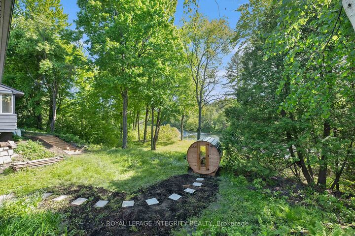 Property Photo:  17 Lockview Road  ON K4M 1B2 