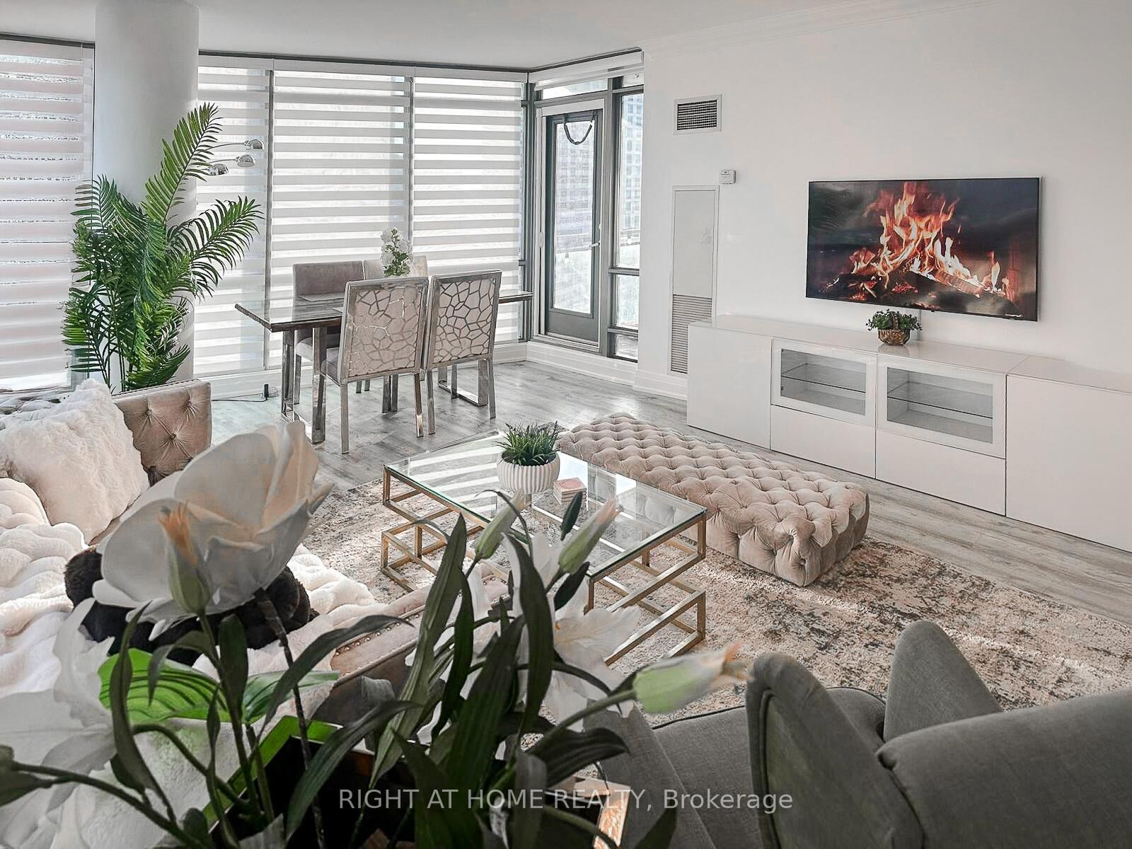 Property Photo: 5 Mariner Terrace 602 ON M5V 3V6