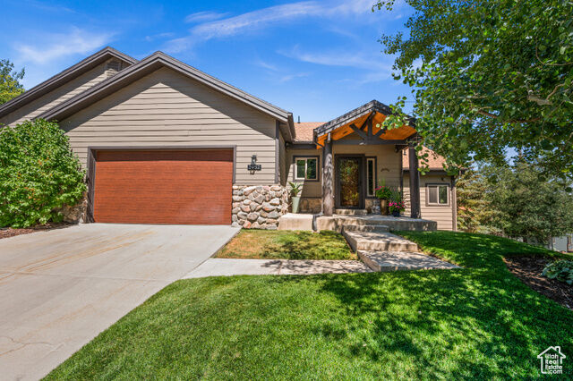 Property Photo: 3952 View Pointe Dr UT 84098
