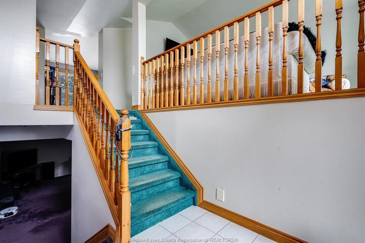 Property Photo: 340 Sunnyside ON N9J 3J3