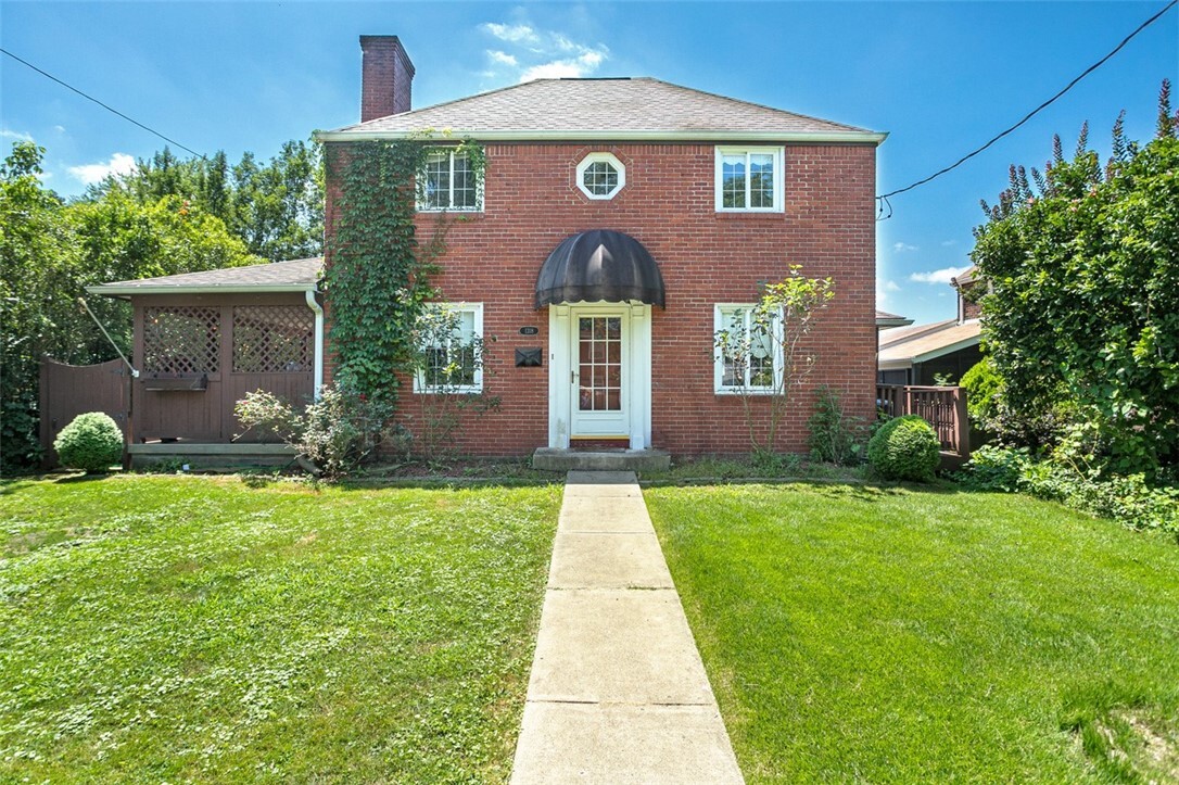 Property Photo: 1318 Monongahela Blvd PA 15131