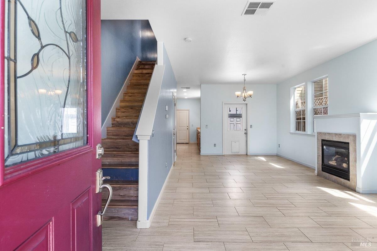 Property Photo:  2556 N Village Drive  CA 95403 