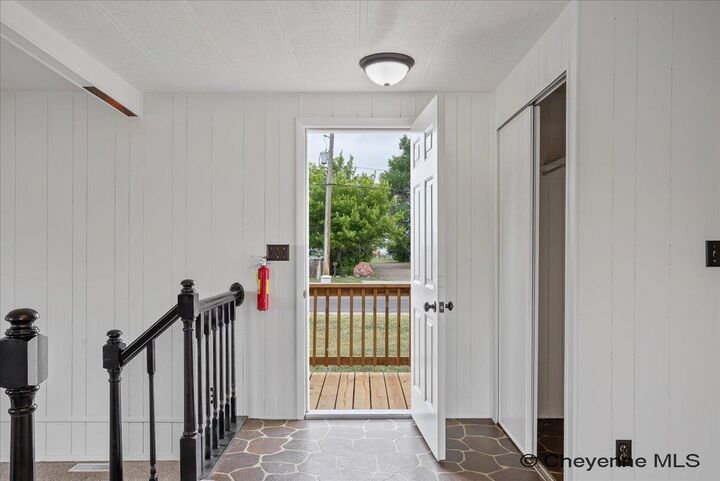Property Photo: 400 Avenue C WY 82007