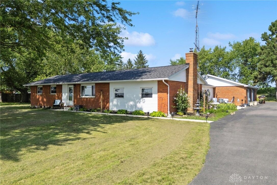 Property Photo: 2234 State Route 72 OH 45335