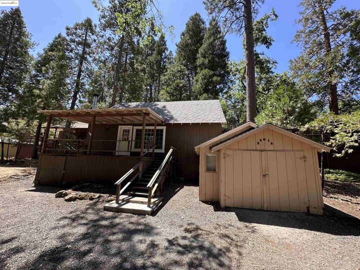 Property Photo: 23016 Sierra Dr CA 95383