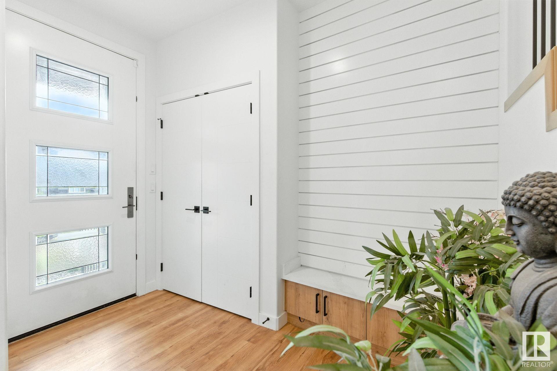 Property Photo: 1048 Goldfinch Way NW AB T5S 0R2
