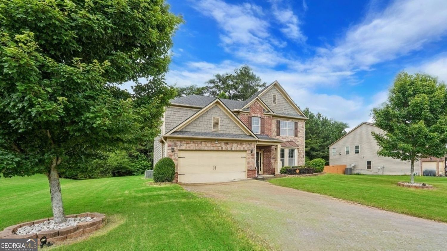 Property Photo: 1610 Kenilworth Lane SE GA 30013