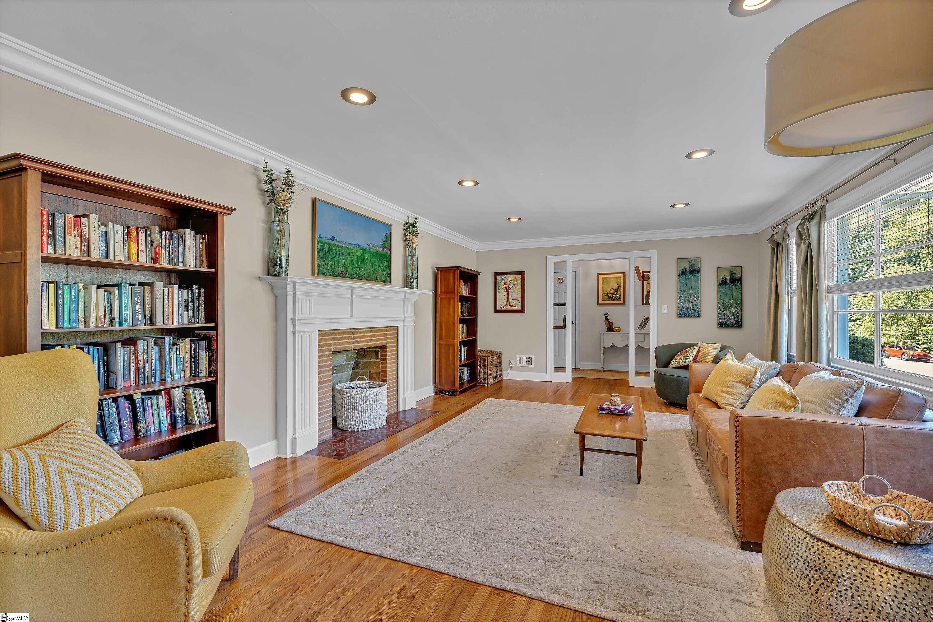 Property Photo: 70 Lake Forest Drive SC 29609