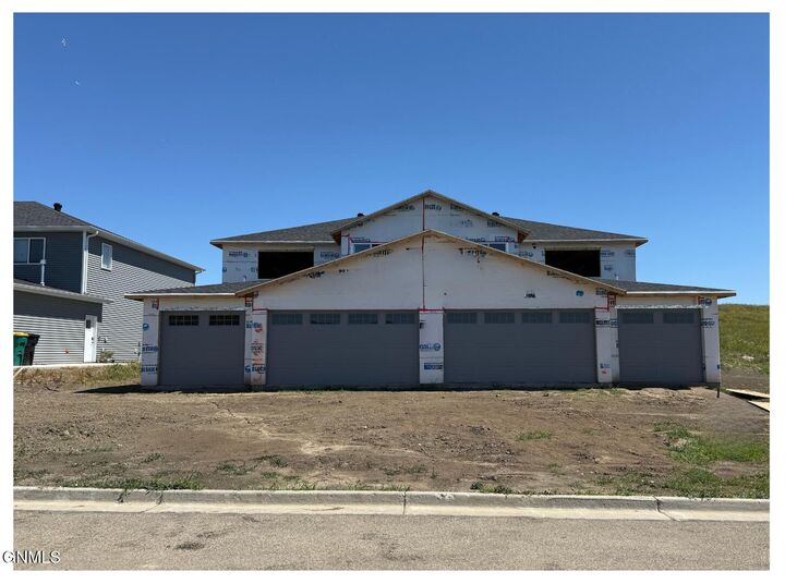 Property Photo: 4113 Platinum Street ND 58503