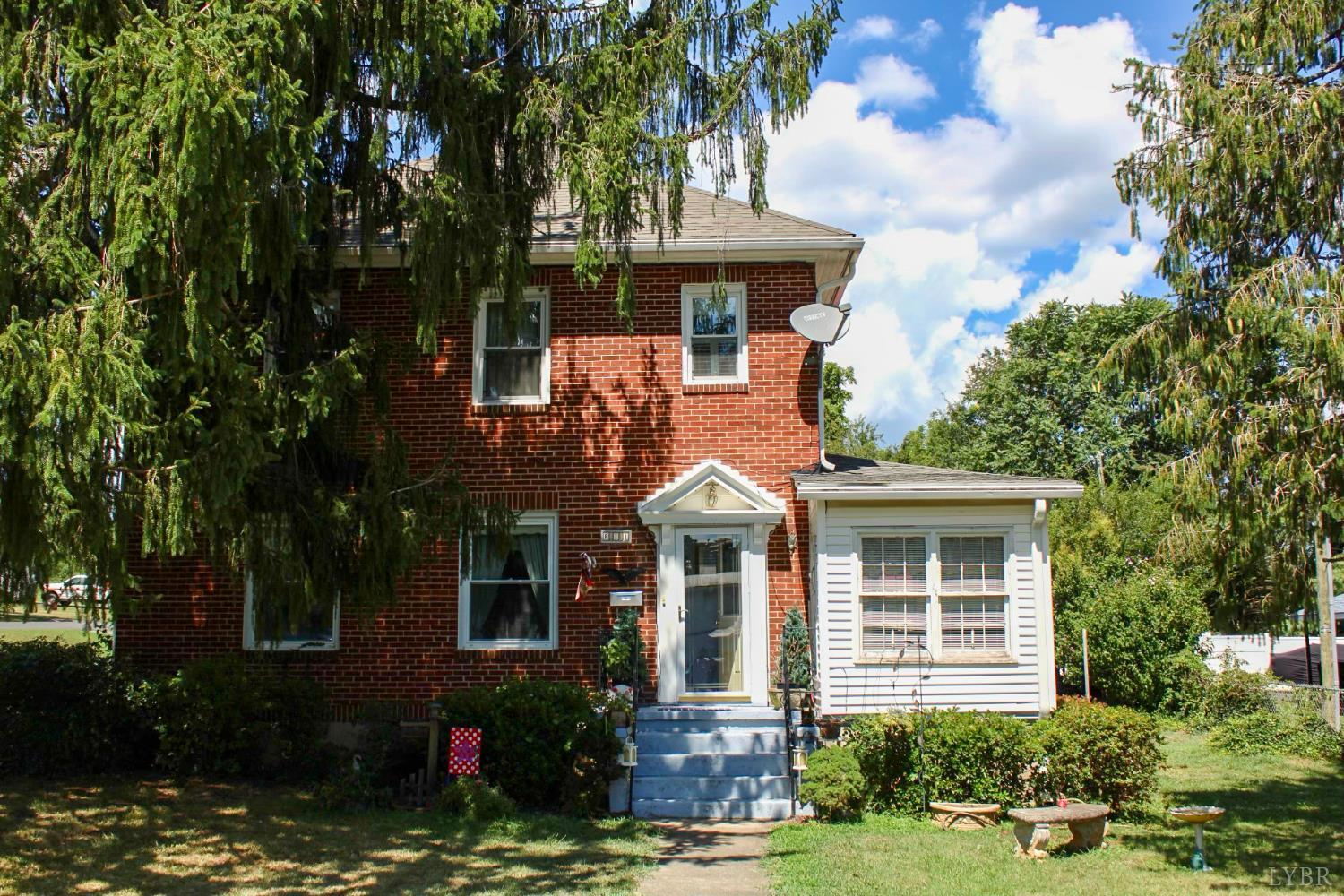 Property Photo: 811 Broad Street VA 24517