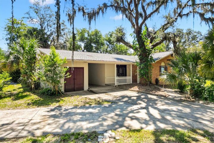 Property Photo:  5434 County Road 122N  FL 34785 