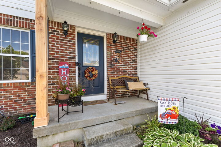 Property Photo:  513 Alton Drive  IN 46143 