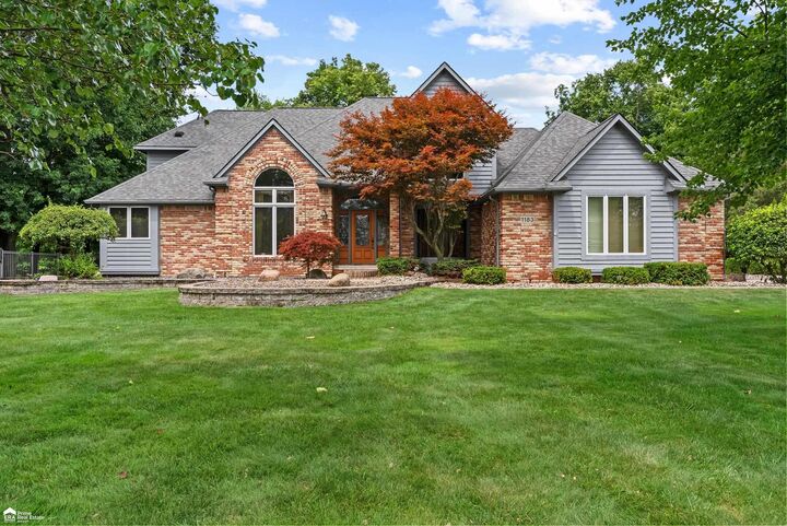 Property Photo:  1183 Kings Carriage Road  MI 48439 