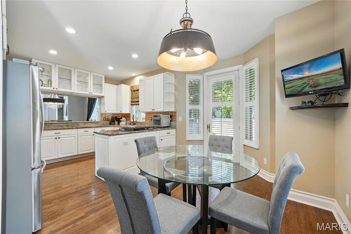 Property Photo:  12542 Questover Court  MO 63141 