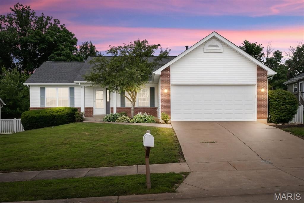 Property Photo:  104 Ashford Oaks Court  MO 63385 