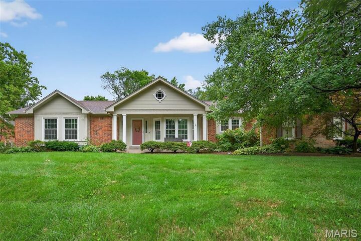 Property Photo:  508 Meadow Creek Lane  MO 63122 