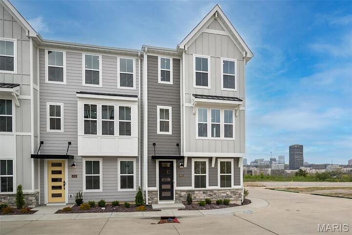 8904 Gateway Circle 41-808  Richmond Heights MO 63144 photo