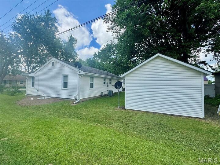 Property Photo:  224 Green Street  MO 63456