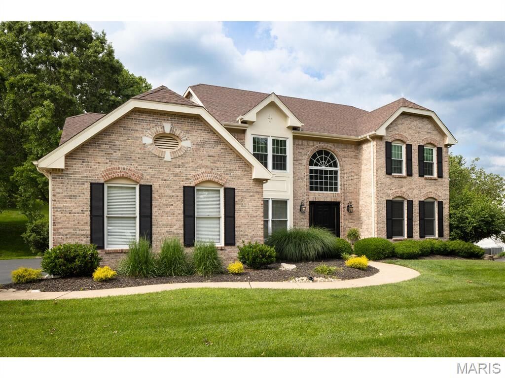 Property Photo: 1619 Highland Valley Circle MO 63005