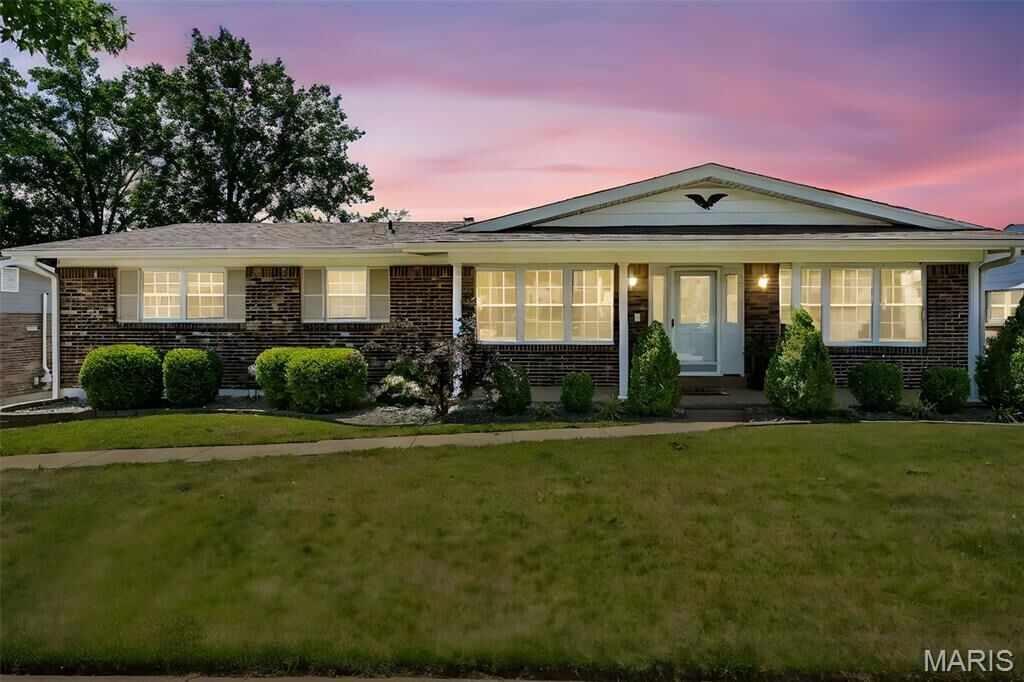 Property Photo:  3228 Hedgetree Lane  MO 63129 