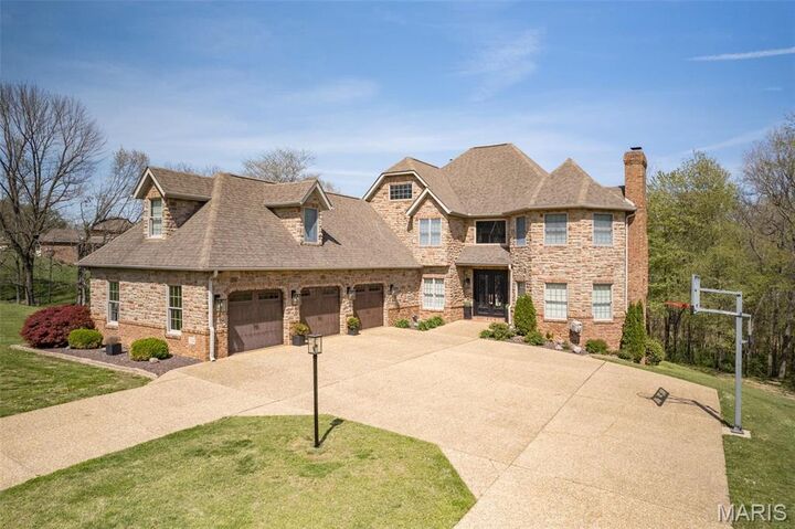 312 Oak Forest Drive  Jackson MO 63755 photo