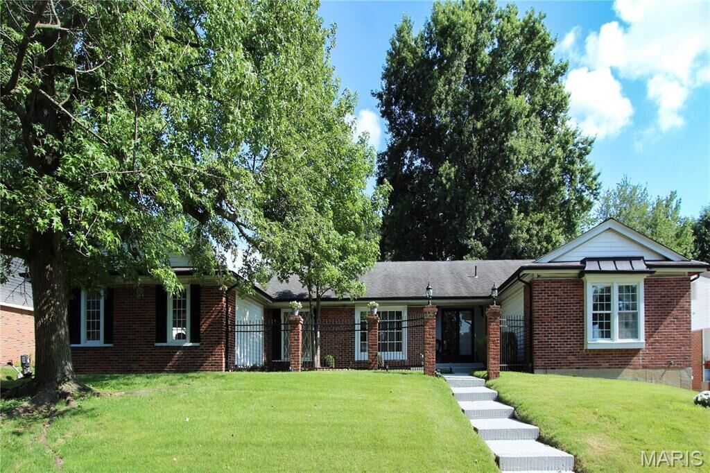 Property Photo:  6660 Lakeside Hills Drive  MO 63033 