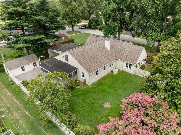 Property Photo:  901 Moore Avenue  MO 63801 
